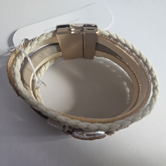 Bohemian Leather Bracelet with Magnetic Buckle - Picture 4 of 6